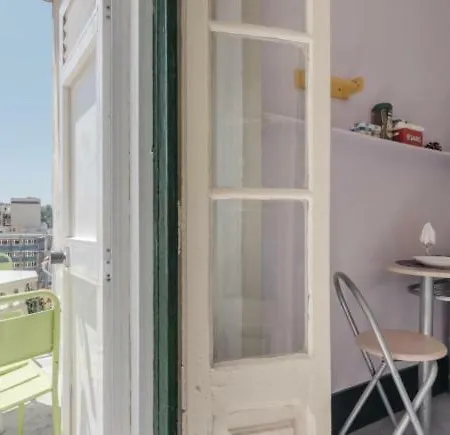 Metade Flat 2* Лісабон